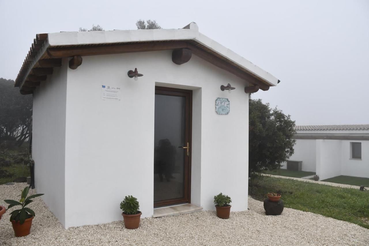 Tenute Efis Galtellì Exteriör bild